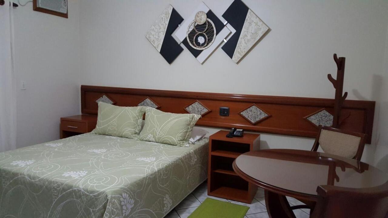 Hotel E Pousada Recanto Do Rio Pardo São José do Rio Pardo Habitación foto